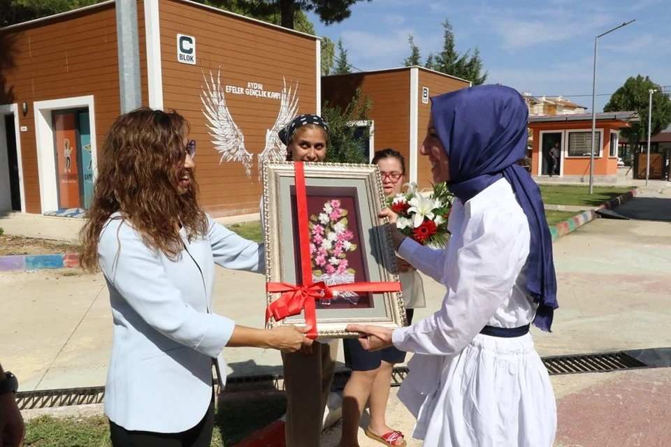 Efeler Gençlik Kampı, özel bireylere ev sahipliği yaptı