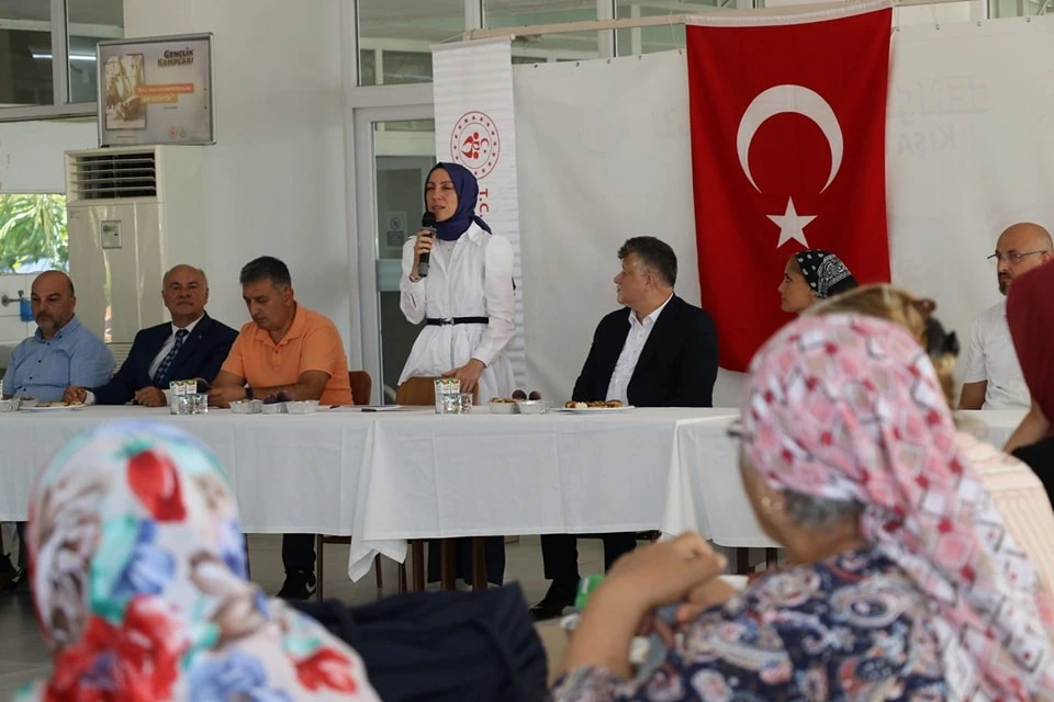 Efeler Gençlik Kampı, özel bireylere ev sahipliği yaptı
