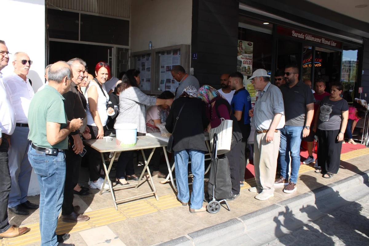 MHP’li kadınlardan aşure hayrı