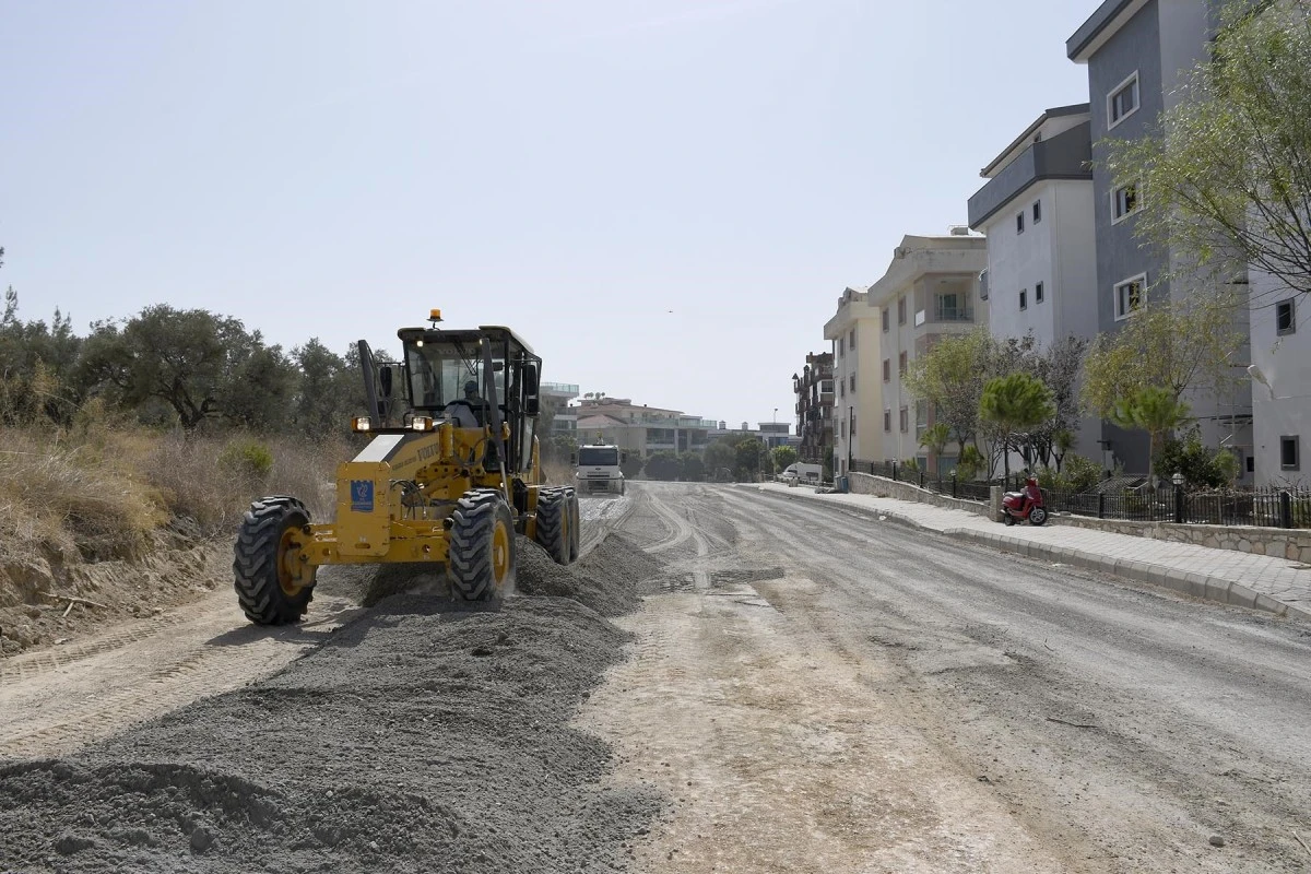 Ege Mahallesi’nin yolları yenileniyor