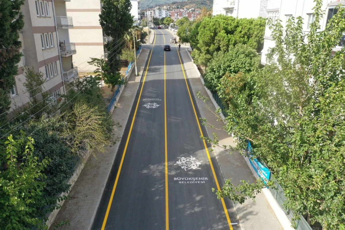 Büyükşehir Belediyesi, Söke Milli Egemenlik Caddesi’ni yeniledi