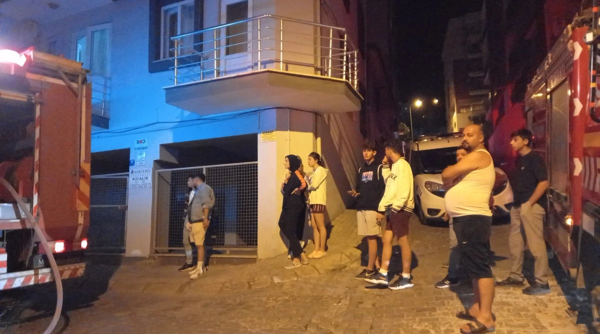 Söndürmek için değil izlemek için sokağa döküldüler