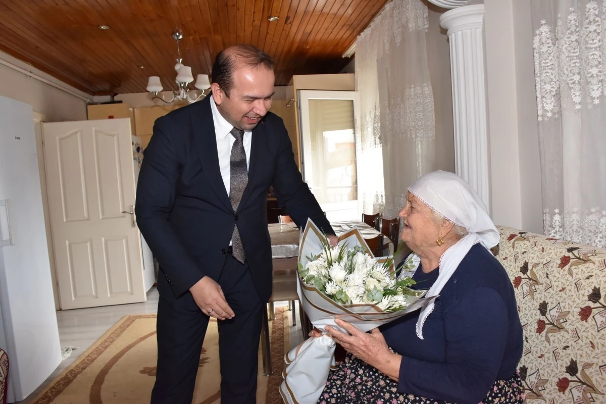 Aydın İl Sağlık Müdürü Şenkul yaşlıları unutmadı