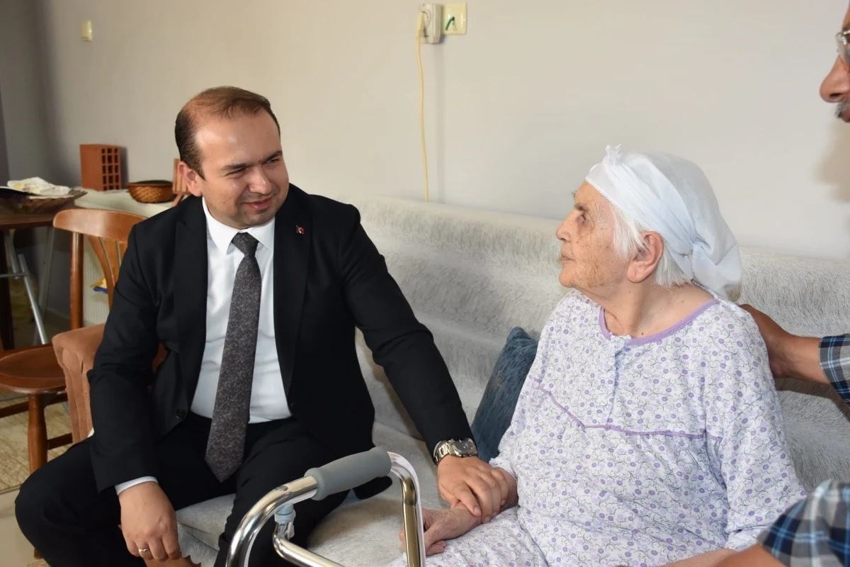Aydın İl Sağlık Müdürü Şenkul yaşlıları unutmadı