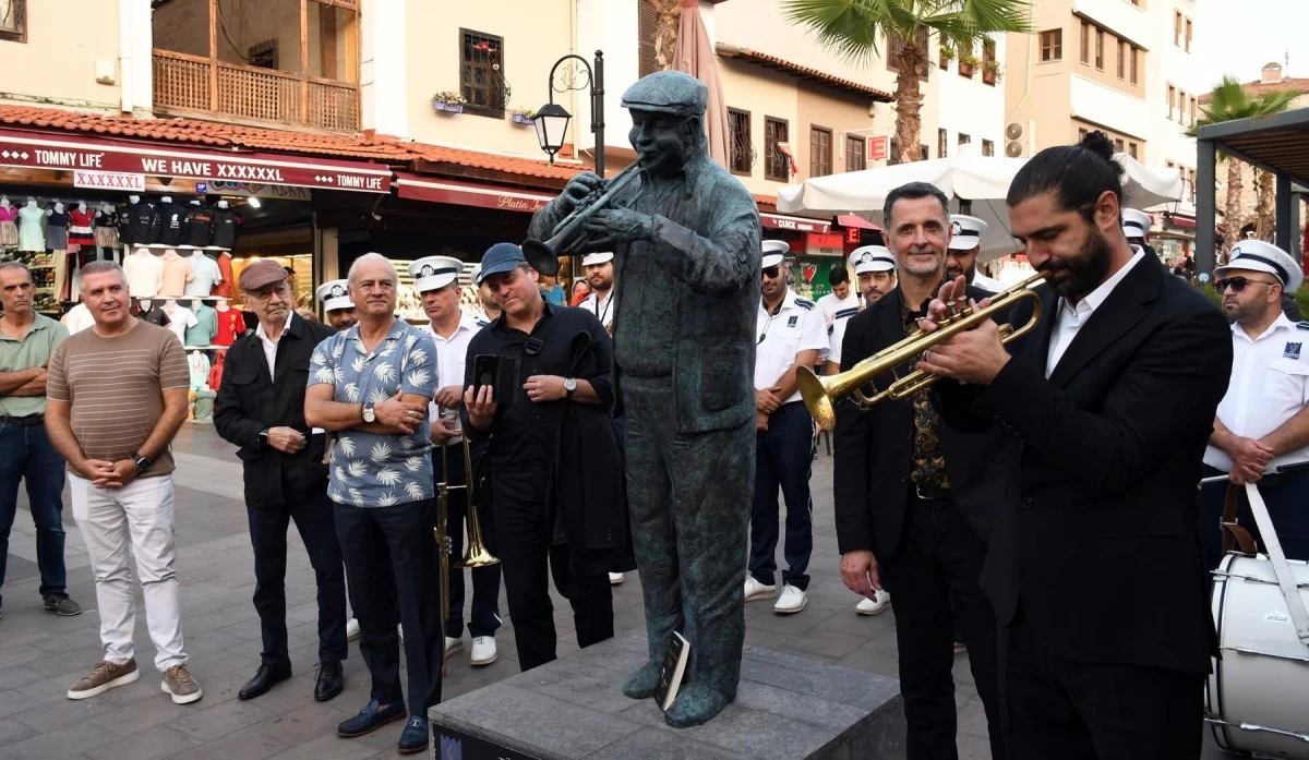 Caz müziğin efsanesi ‘Maffy’ Kuşadası’nda anıldı