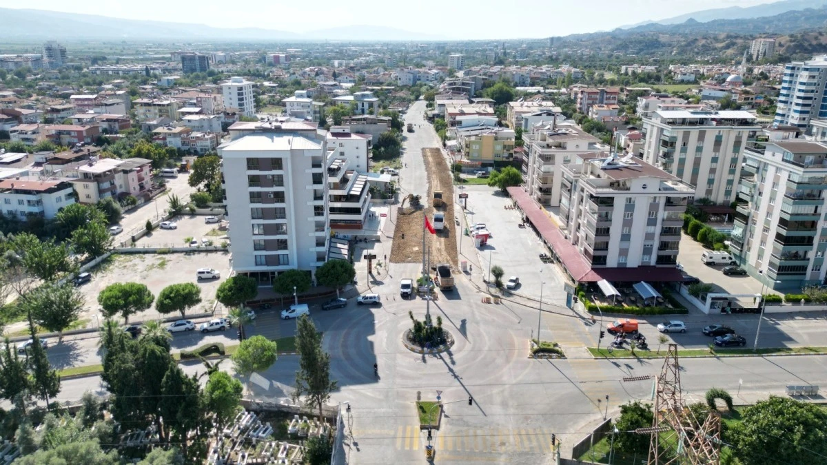 Nazilli'de Büyükşehir'in yol çalışması vatandaşları memnun ediyor