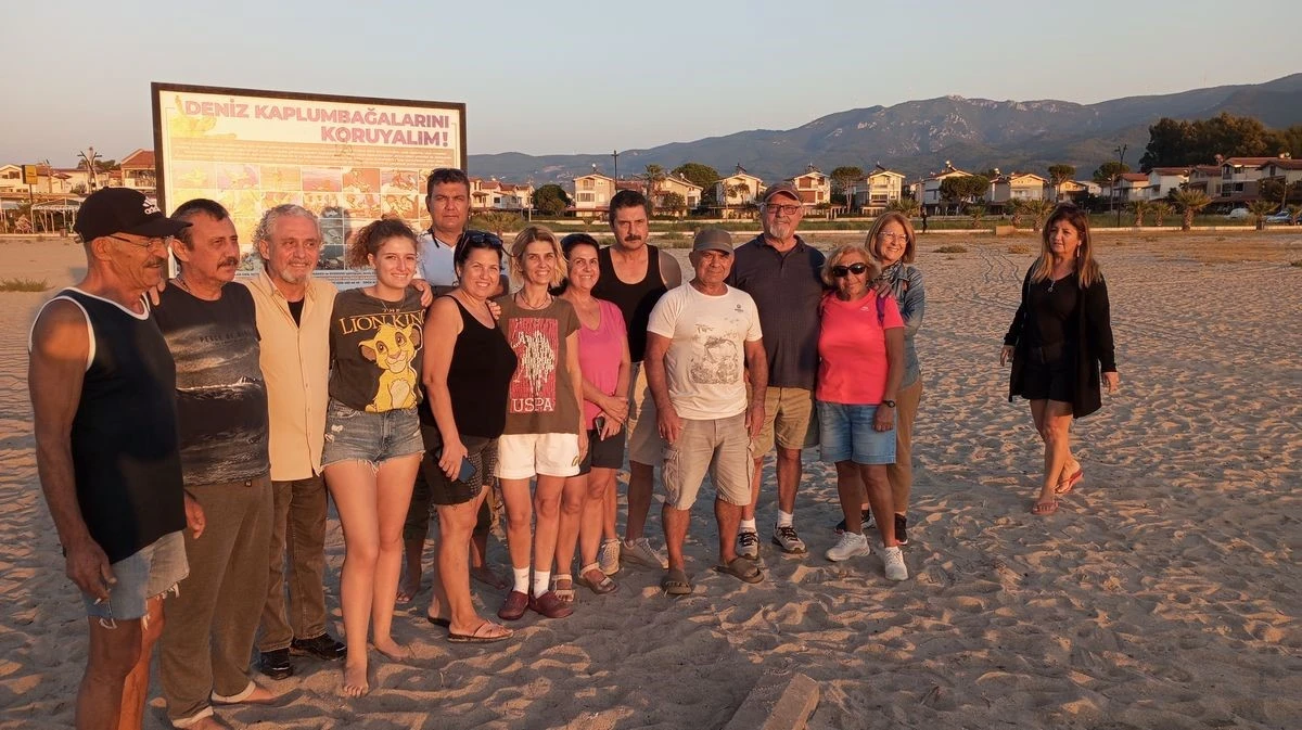 Kuşadası ve Didim’de 502 kaplumbağa yavrusu denizle buluşturuldu