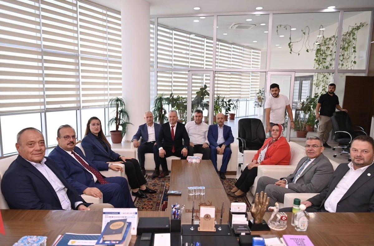 Aydın Valisi Canbolat Köşk'teki çalışmaları yerinde inceledi