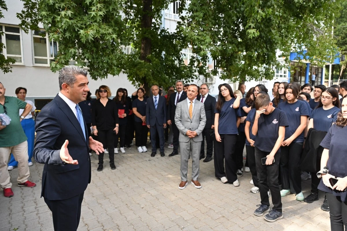 Aydın Lisesi'nde tahliye tatbikatı gerçekleştirildi