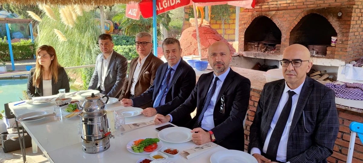 Söke, Kuşadası ve Didim'in yılın ahisi esnaflarına ödülleri verildi