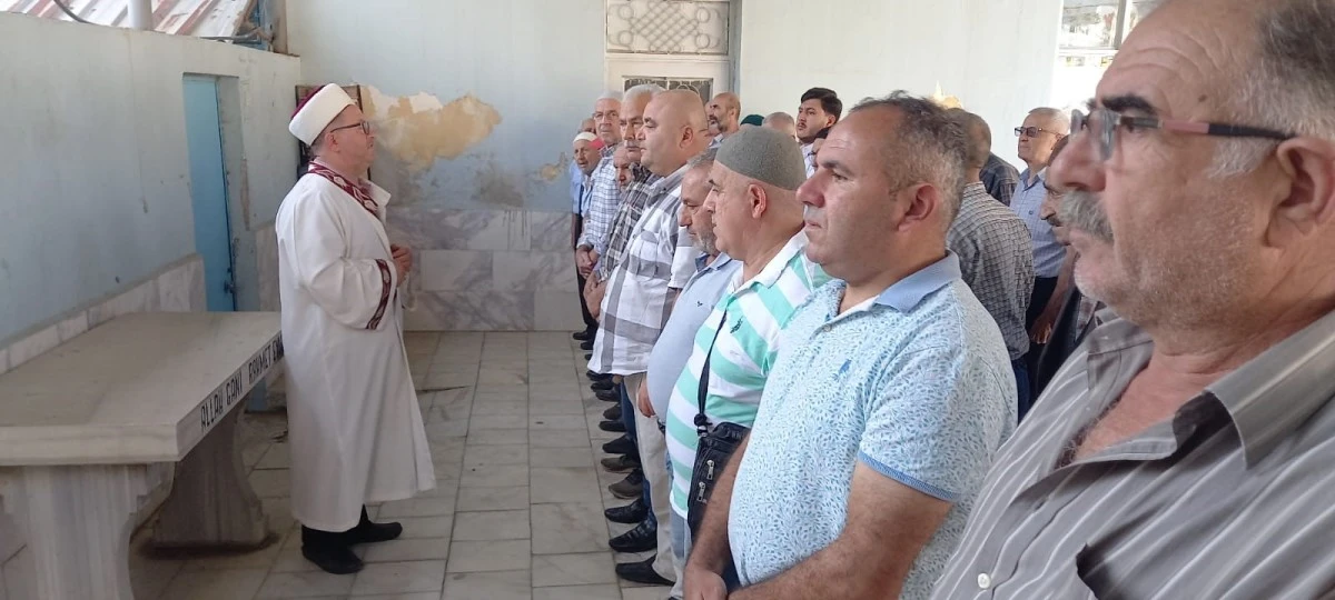 Filistin'de hayatını kaybeden Müslümanlar için gıyabi cenaze namazı kılındı