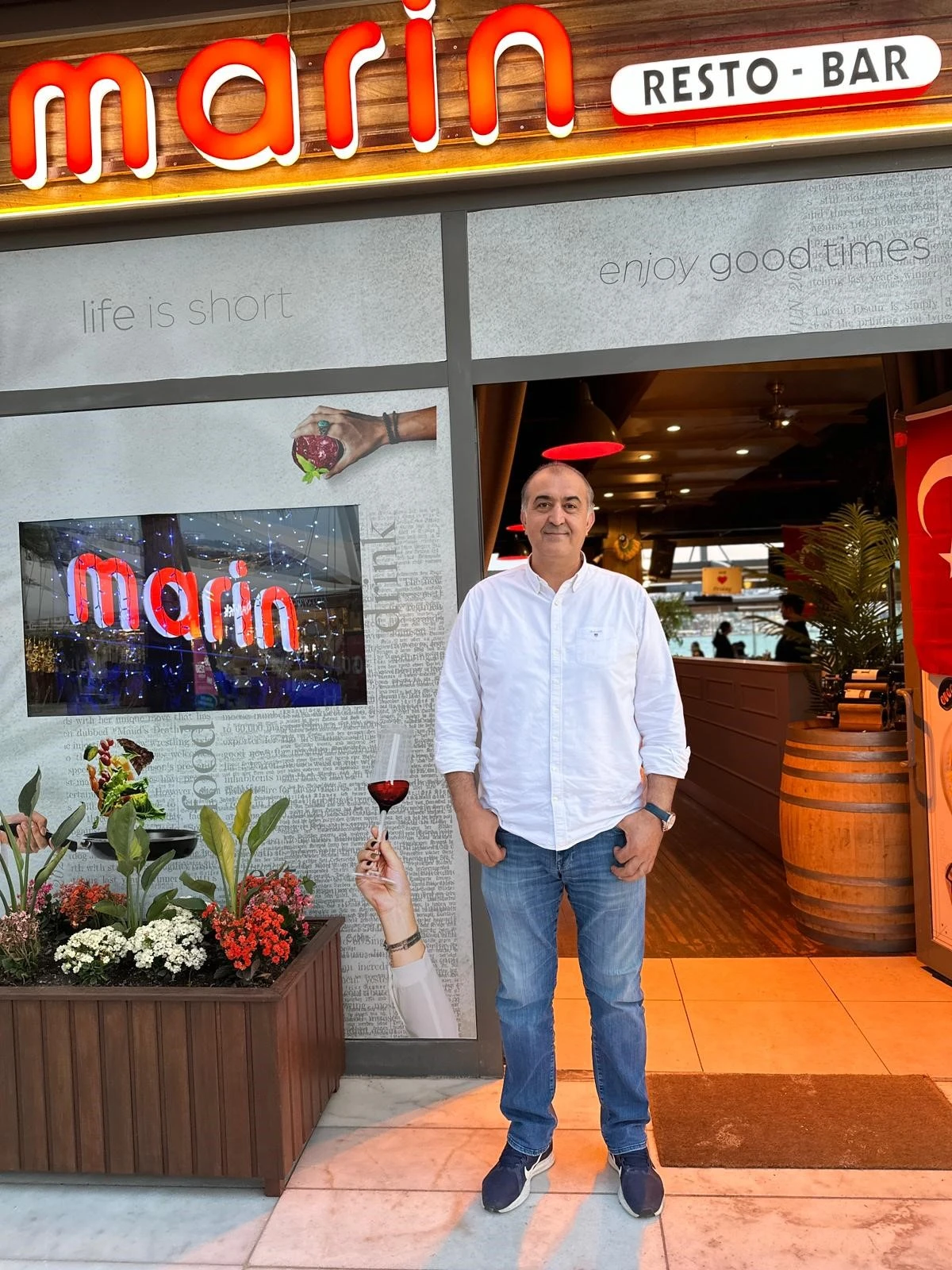 Kuşadası'nda gemi seferleri devam ediyor