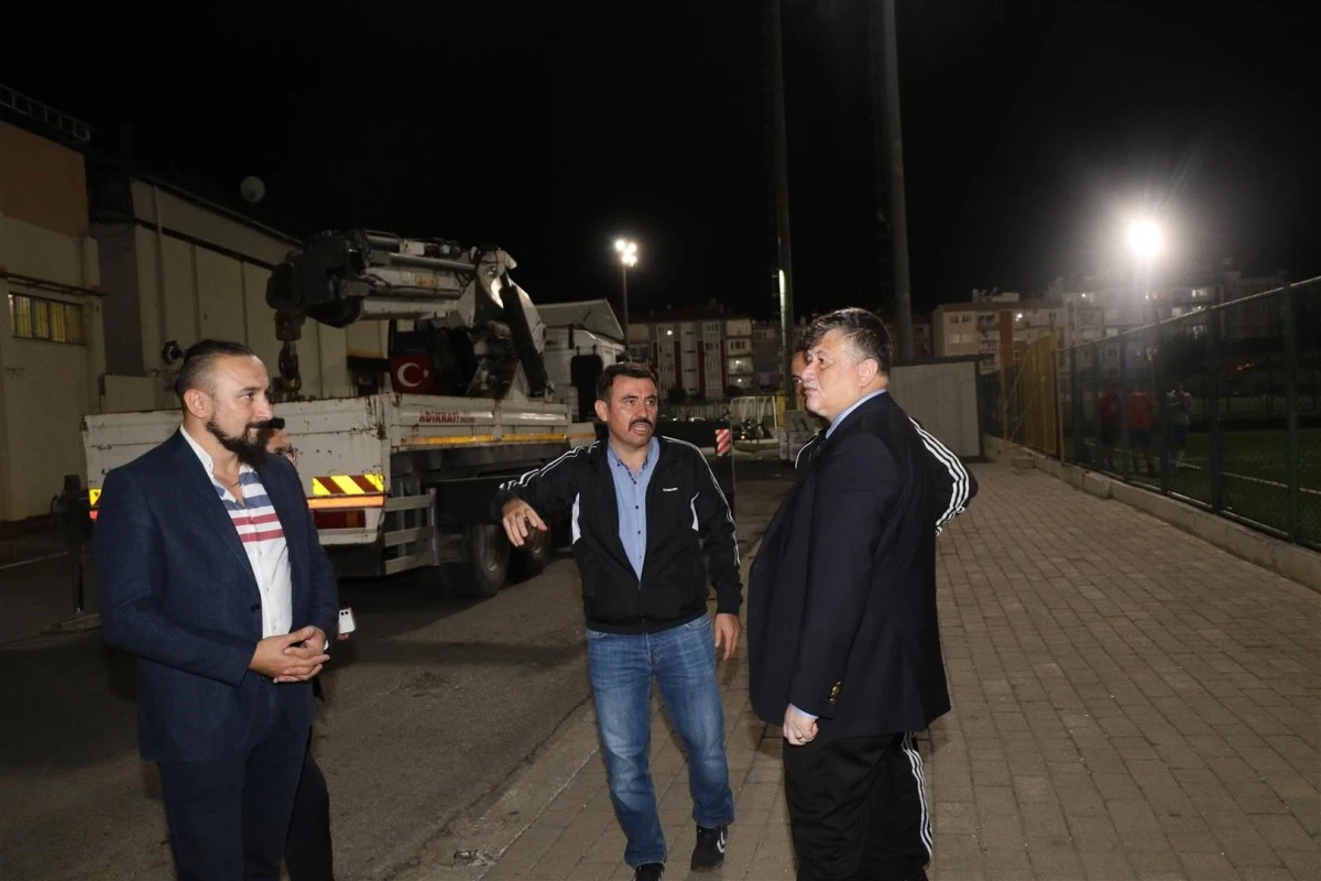 Adnan Menderes Stadyumu'na konteynerler yerleştirildi