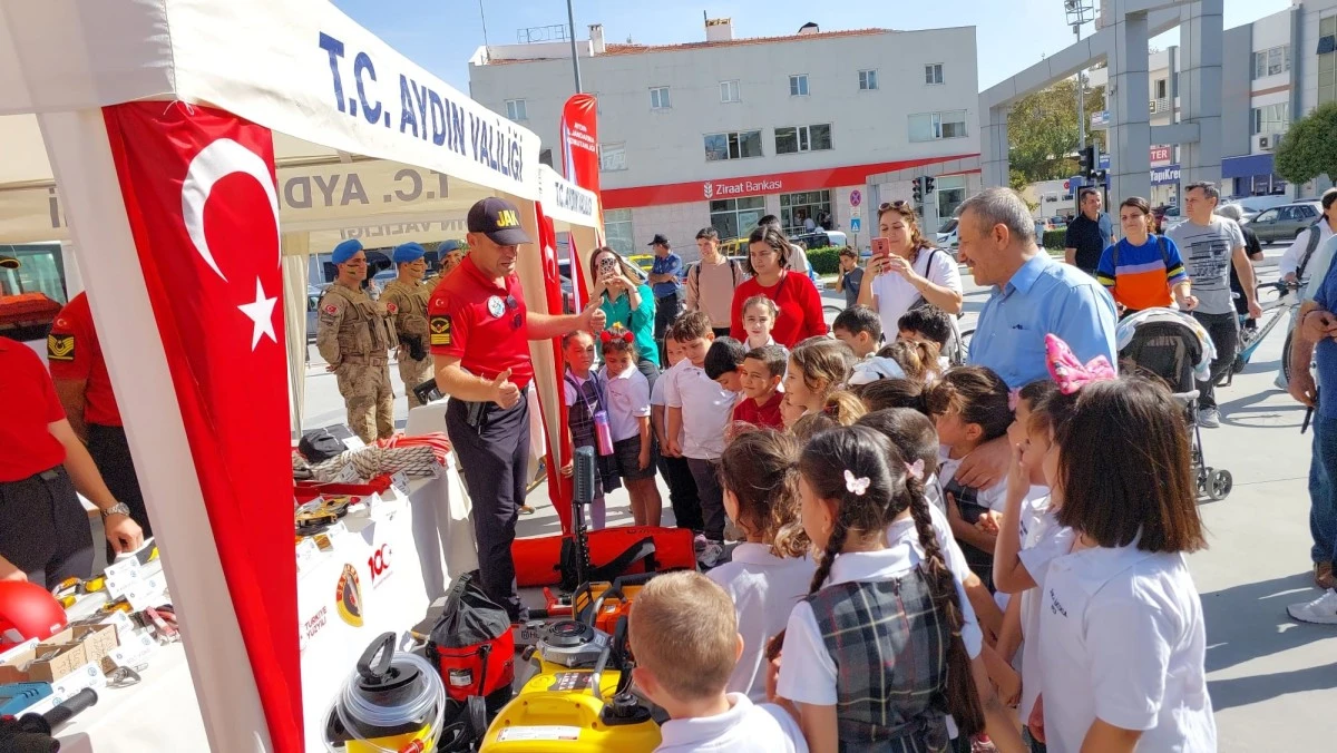 Söke'de Jandarma sergisi büyük ilgi gördü