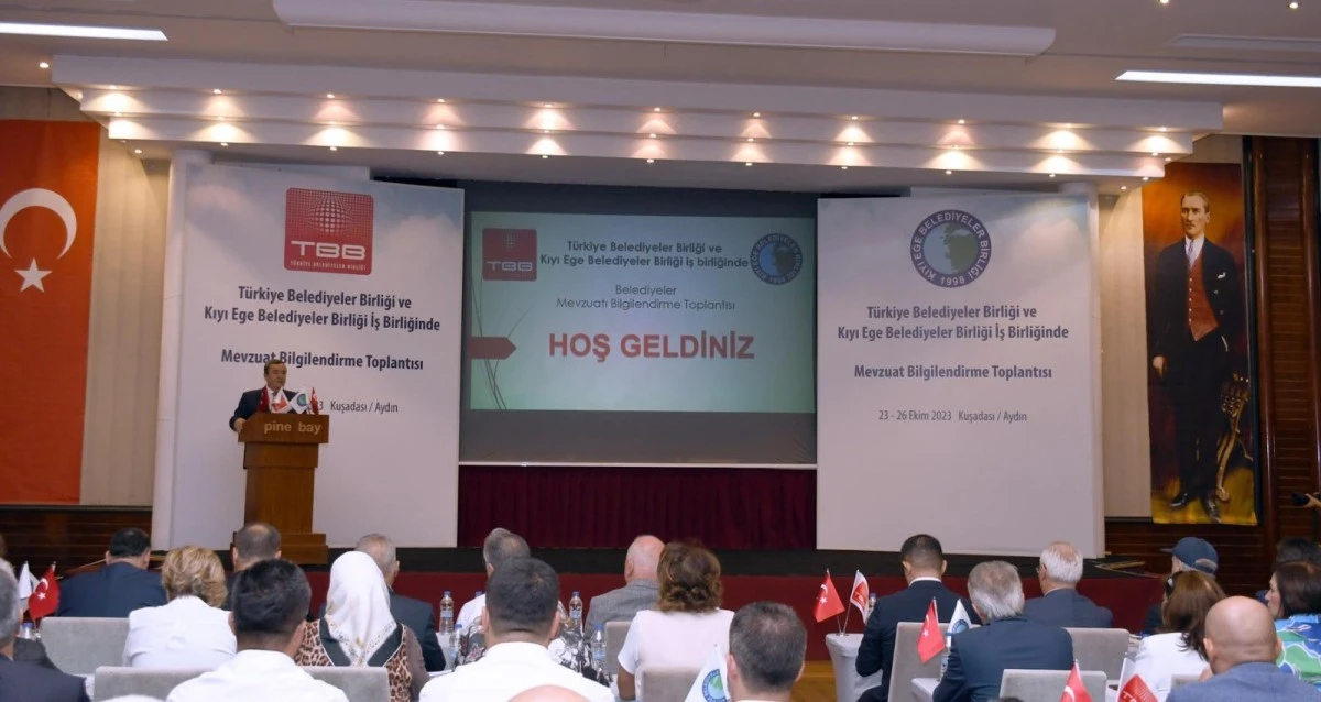 Kuşadası Belediyesi Mevzuat Bilgilendirme Toplantısına ev sahipliği yapıyor