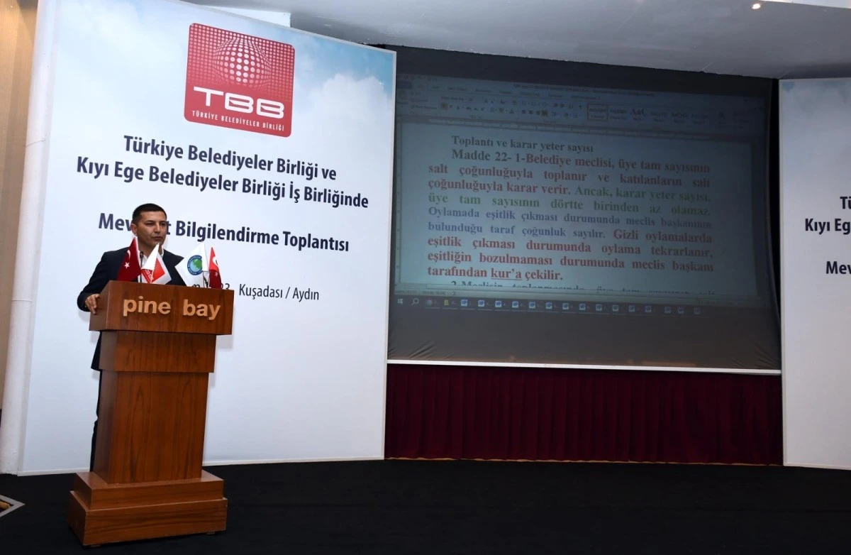 Kuşadası Belediyesi Mevzuat Bilgilendirme Toplantısına ev sahipliği yapıyor