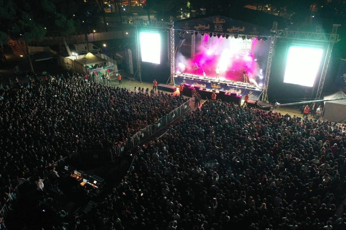 Aydınfest büyük bir coşkuyla başladı