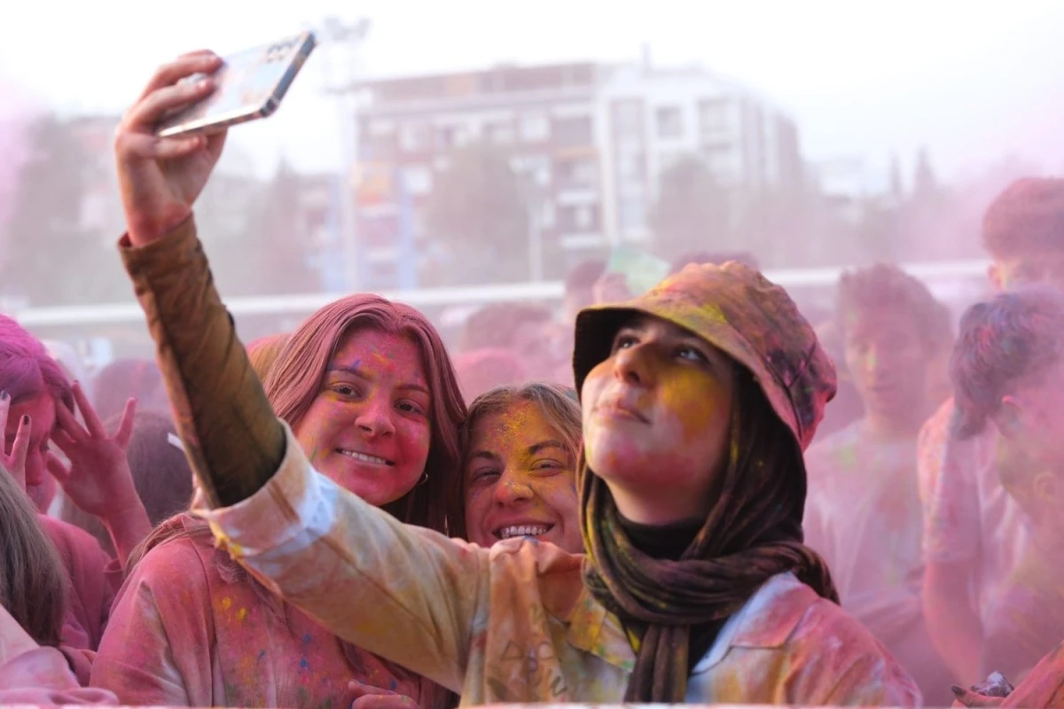 Aydınfest büyük bir coşkuyla başladı