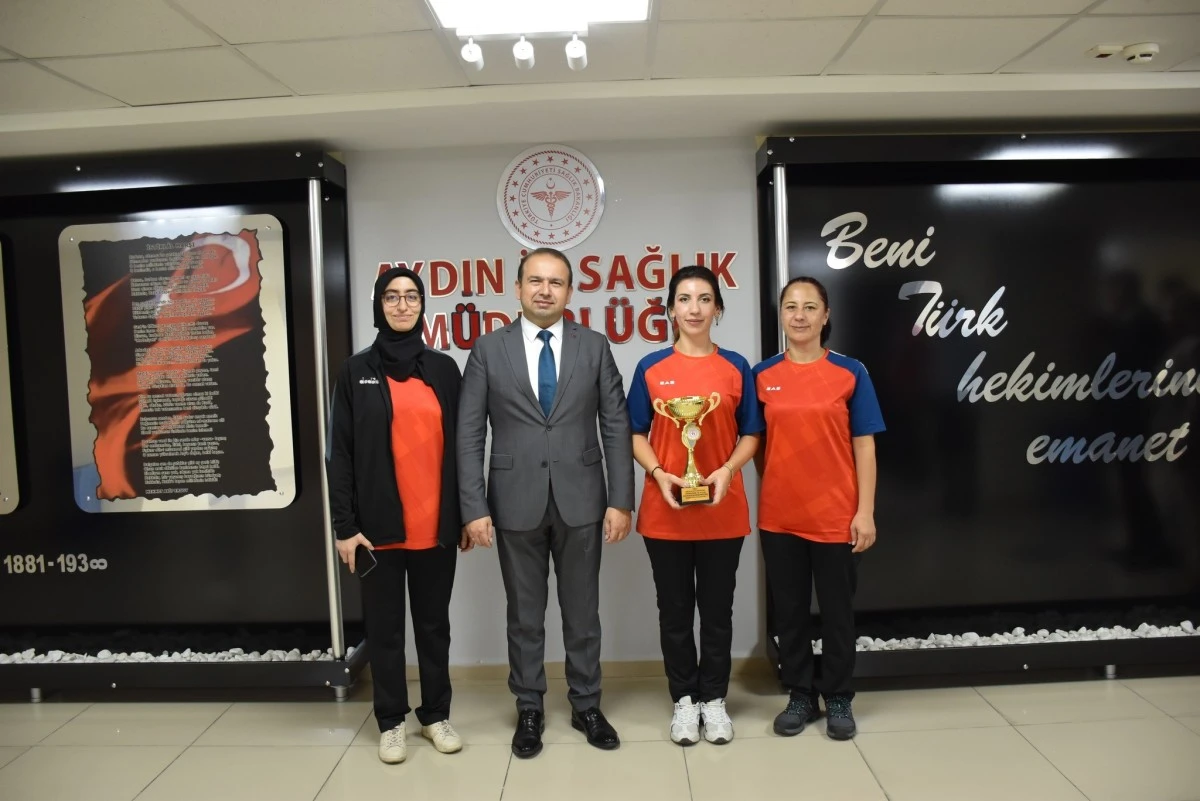 İl Sağlık Müdürü Şenkul başarılı takımların oyuncularını ağırladı