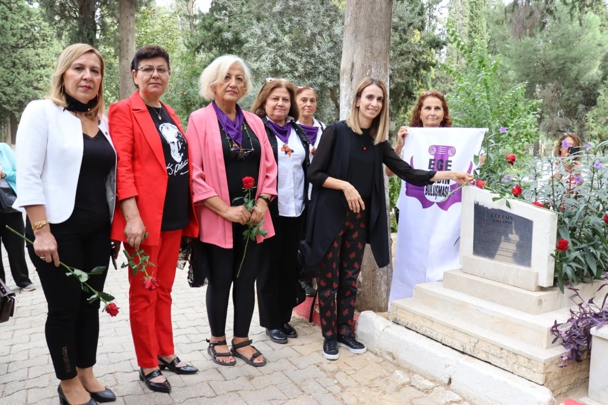 Kadın Muhtarlar Günü'nde, Gül Esin mezarı başında anıldı