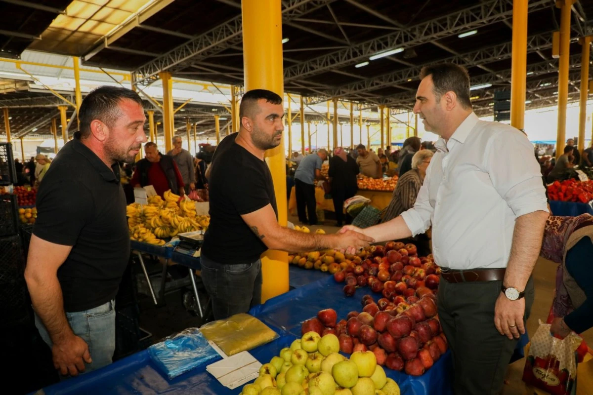 Söke pazarcı esnafından Akkentli'ye büyük destek