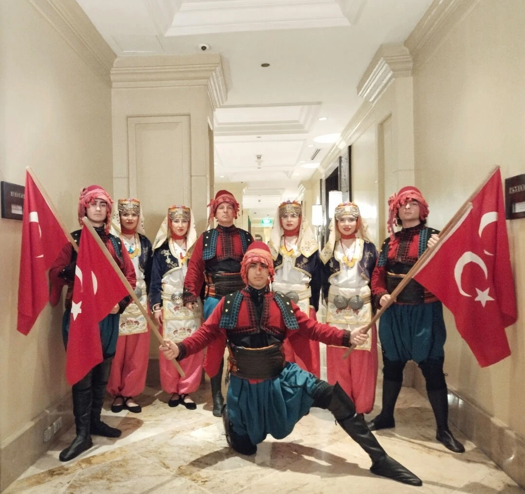 KUFAD Halk Oyunları Ekibi Cumhuriyet’in 100’üncü Yılında Filinpinler’de ağırlandı