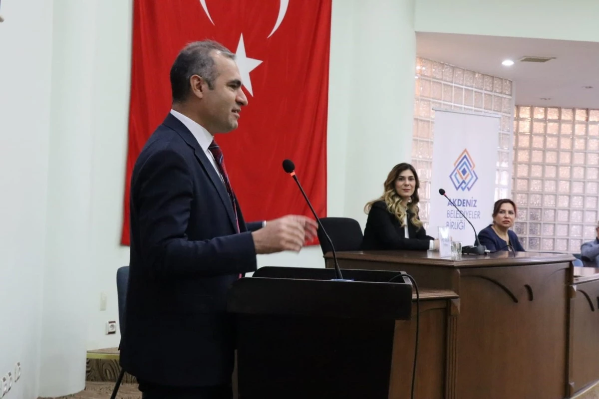 Nazilli Belediyesi’nin hizmet içi eğitimine çevre belediyelerden yoğun ilgi