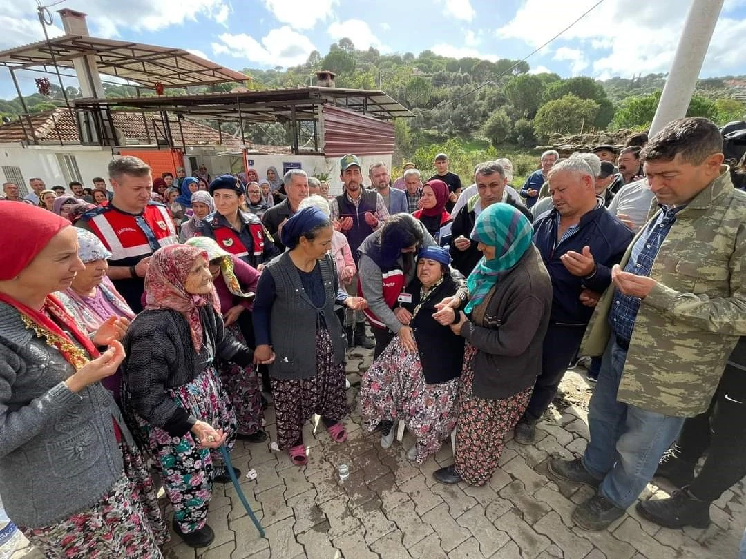 Selin vurduğu Demirçay'da hayatını kaybeden iki kişi toprağa verildi