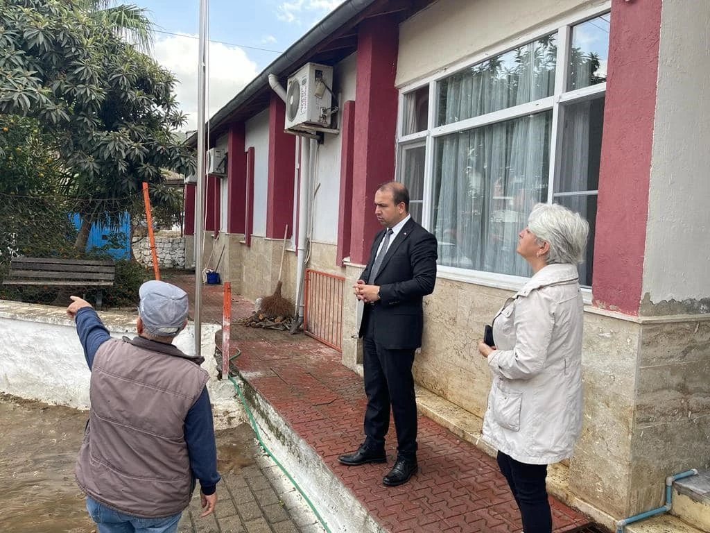 İl Sağlık Müdürü'nden selden etkilenen aile sağlığı merkezlerinde inceleme