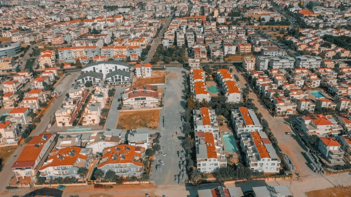 Didim’de yol çalışmaları devam ediyor