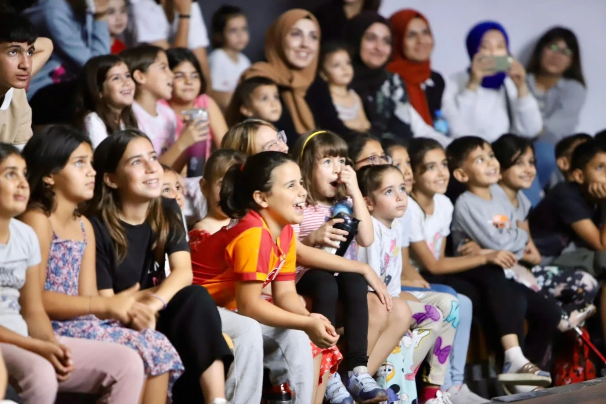 Didimli çocuklar, ‘Sinema Günleri’nin keyfini çıkarıyor