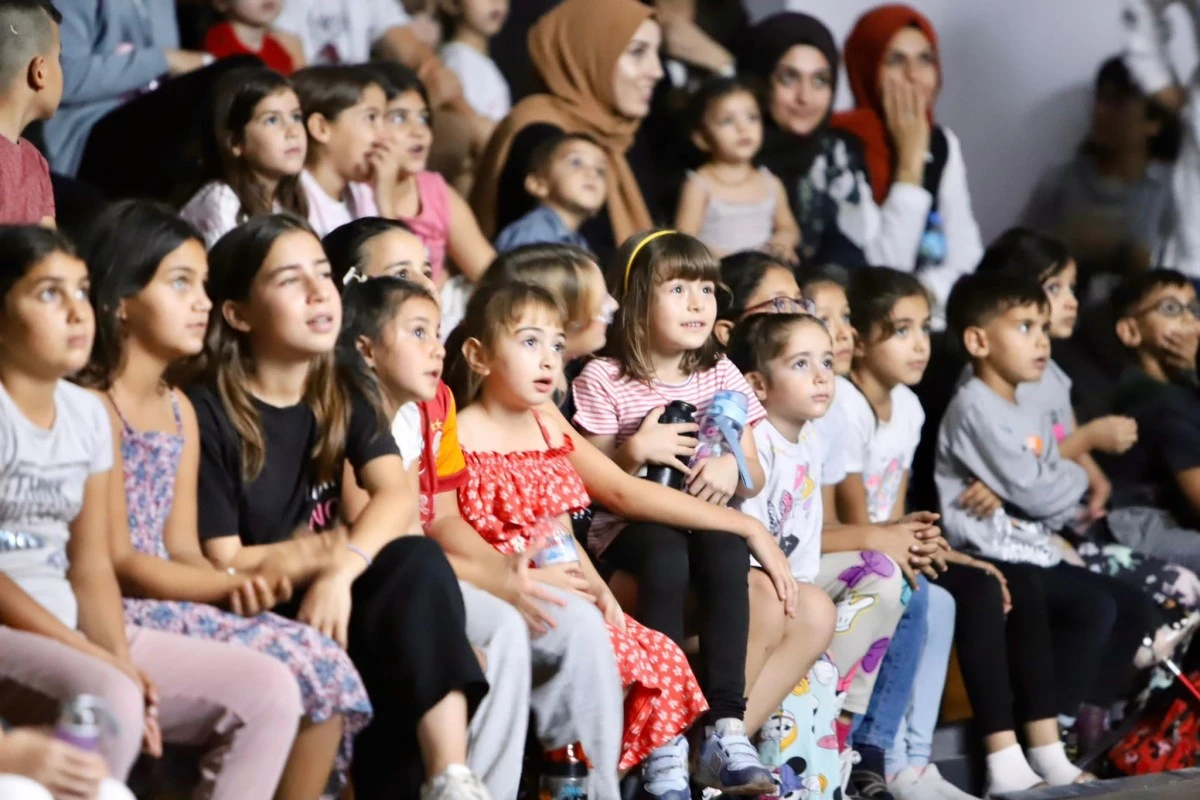 Didimli çocuklar, ‘Sinema Günleri’nin keyfini çıkarıyor