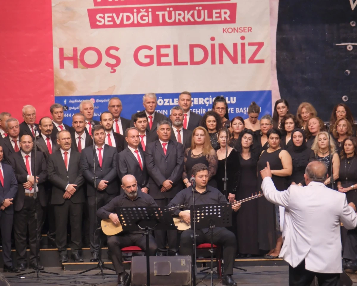 AYDIN BÜYÜKŞEHİR BELEDİYESİ CUMHURİYETİN 100. YILINDA “ATATÜRK’ÜN SEVDİĞİ TÜRKÜLER” KONSERİNİ İZLEYİCİLERLE BULUŞTURDU