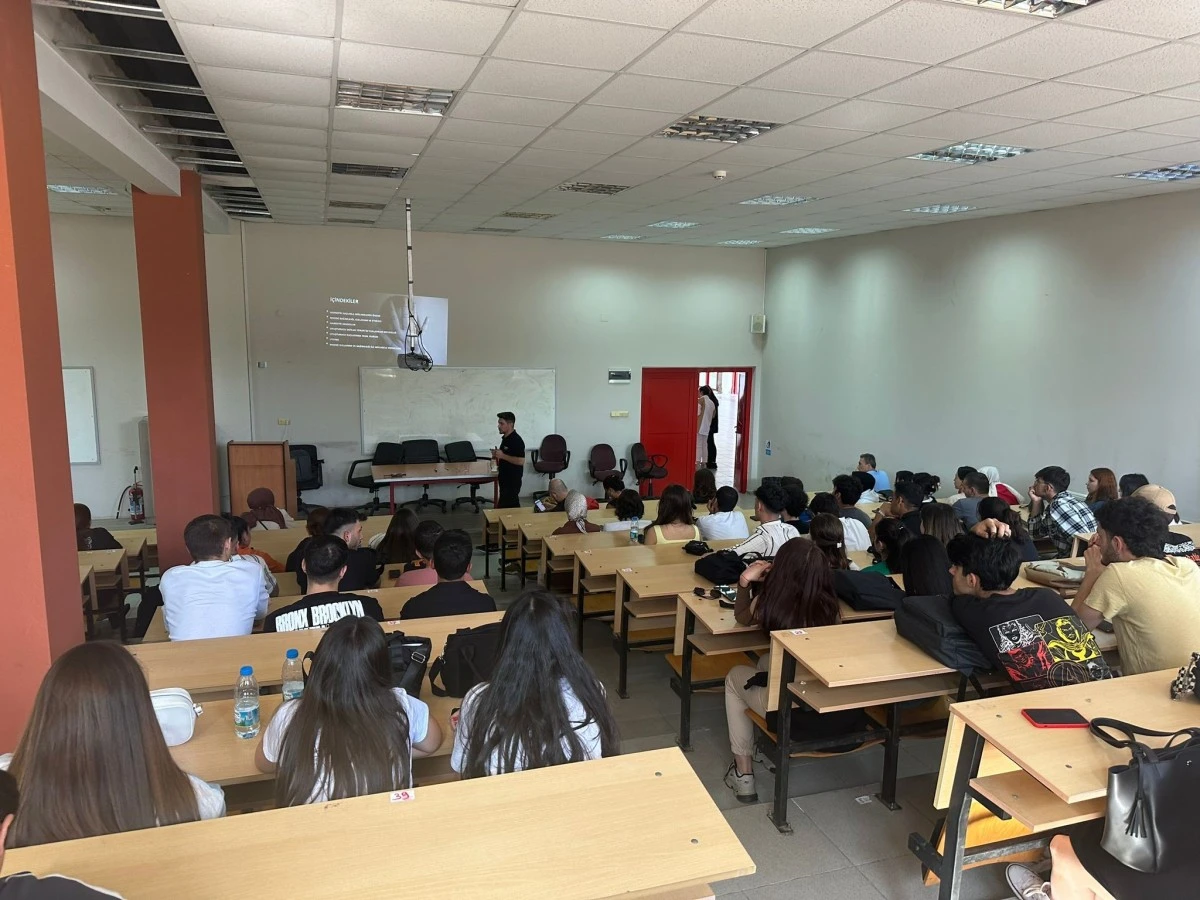 Nazilli NARKO okullarda eğitime devam ediyor