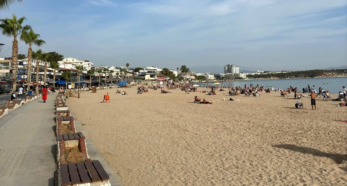 Didim'de Kasım ayında deniz keyfi