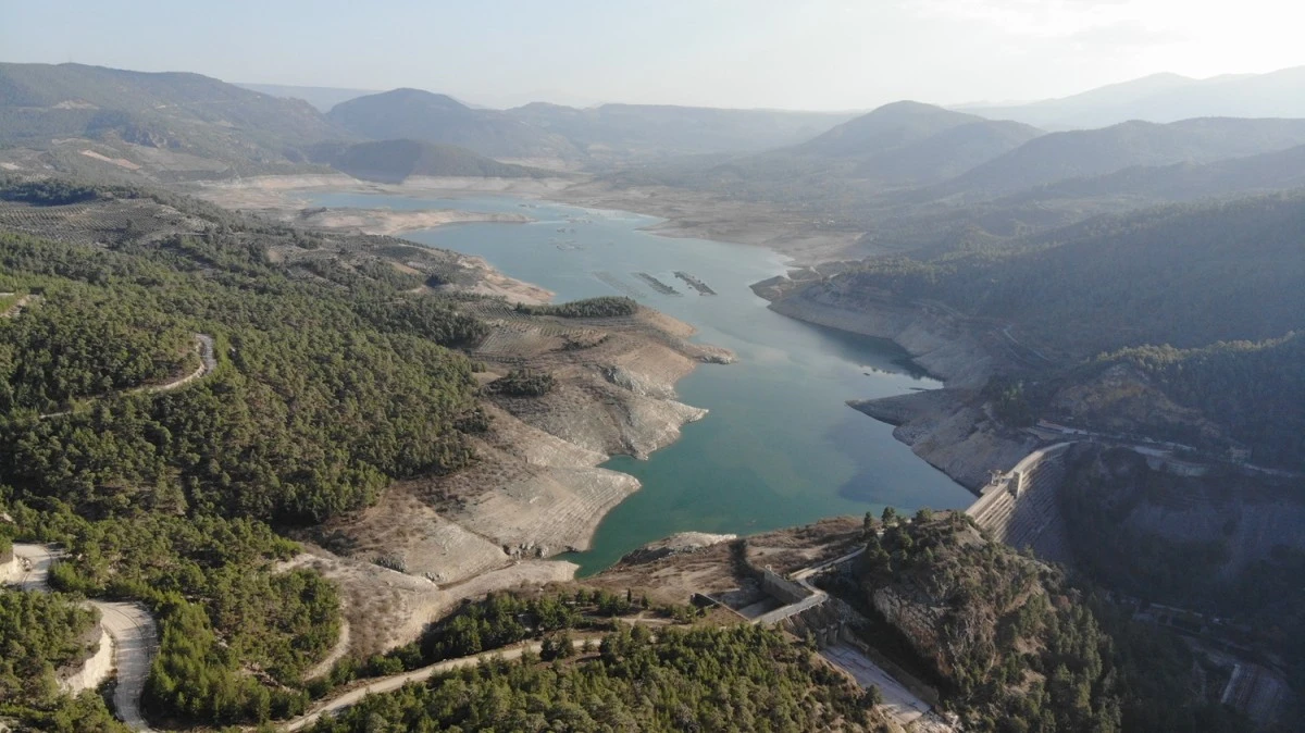 Kemer Barajı su seviyesi alarm veriyor