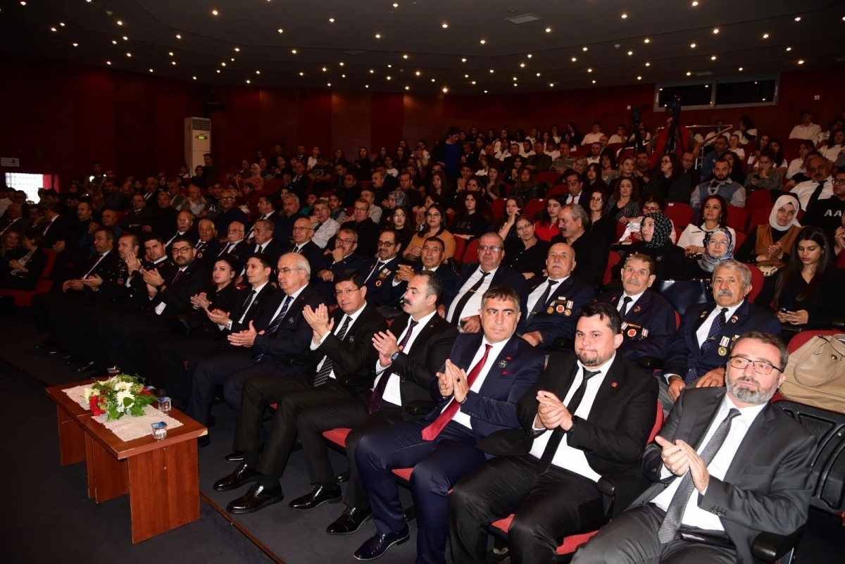 Nazilli Atatürk'ü andı