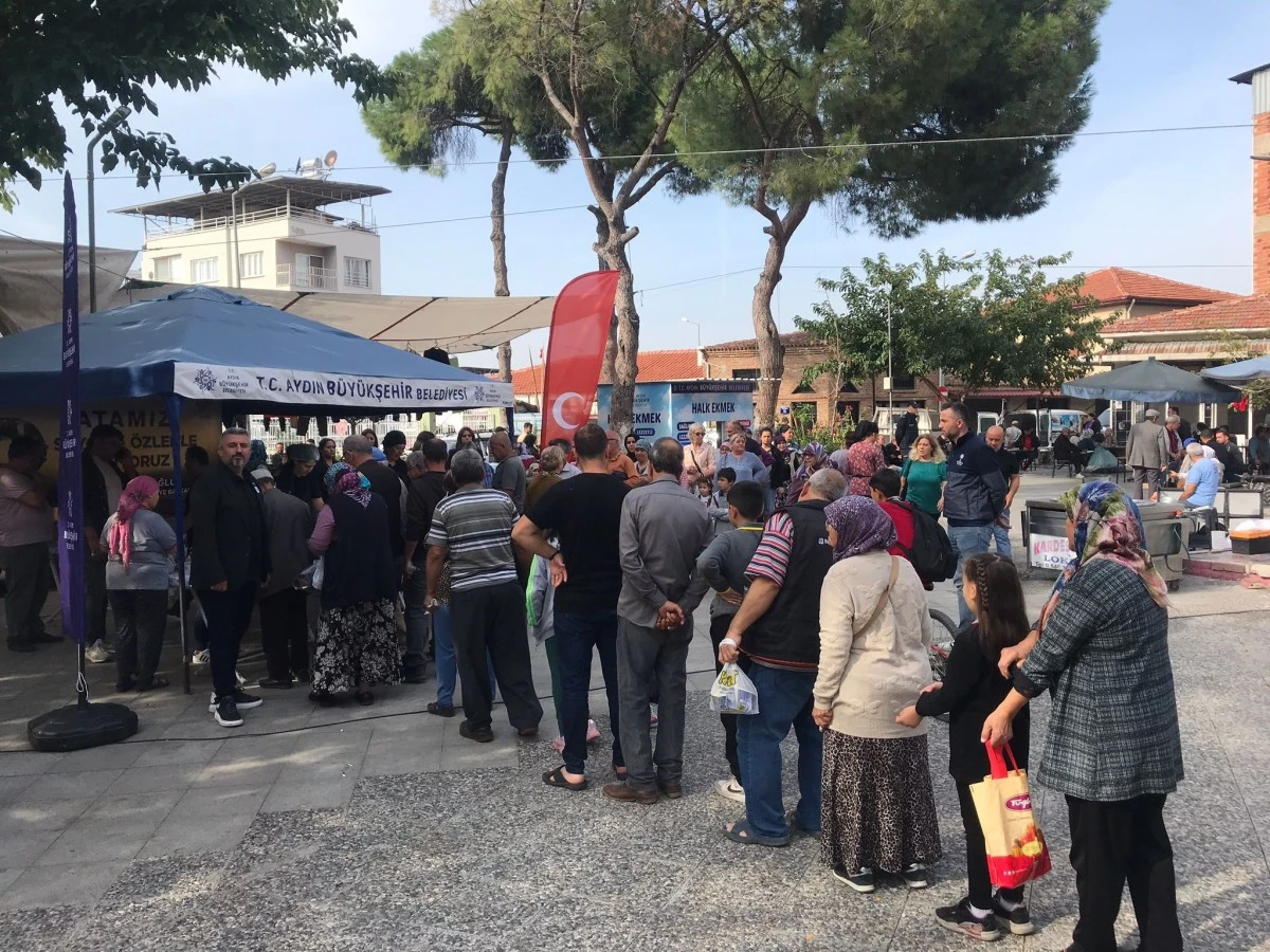 Aydın'da Atatürk için pilav hayrı yapıldı