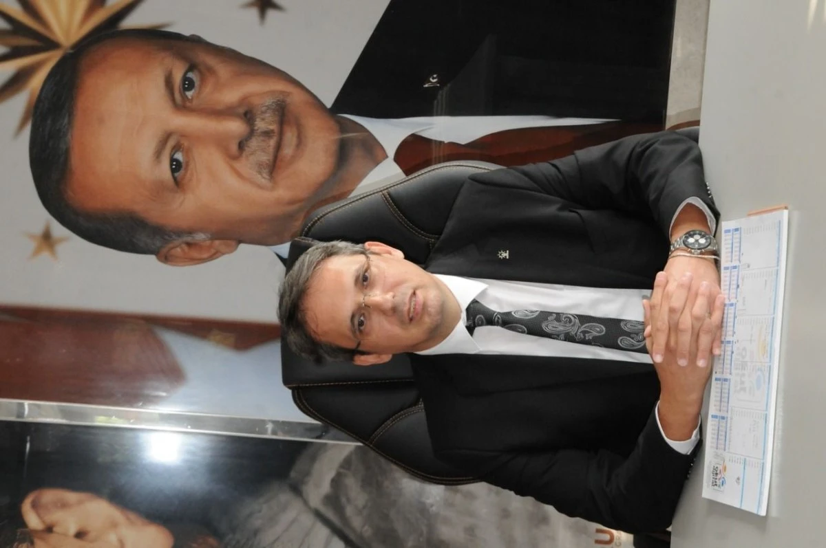 Gökhan Ökten, AK Parti'nin yeni il binasını tanıttı