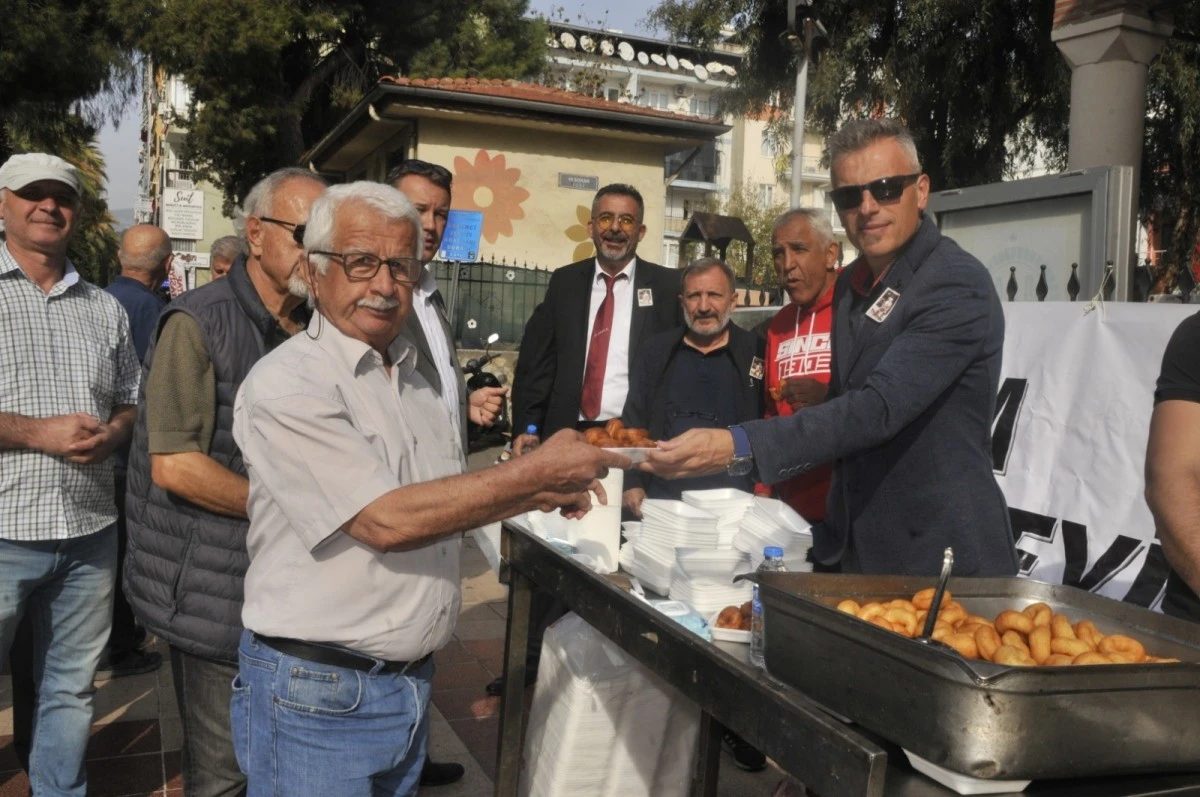 Aydınspor Masterlar, Atatürk için lokma döktürdü