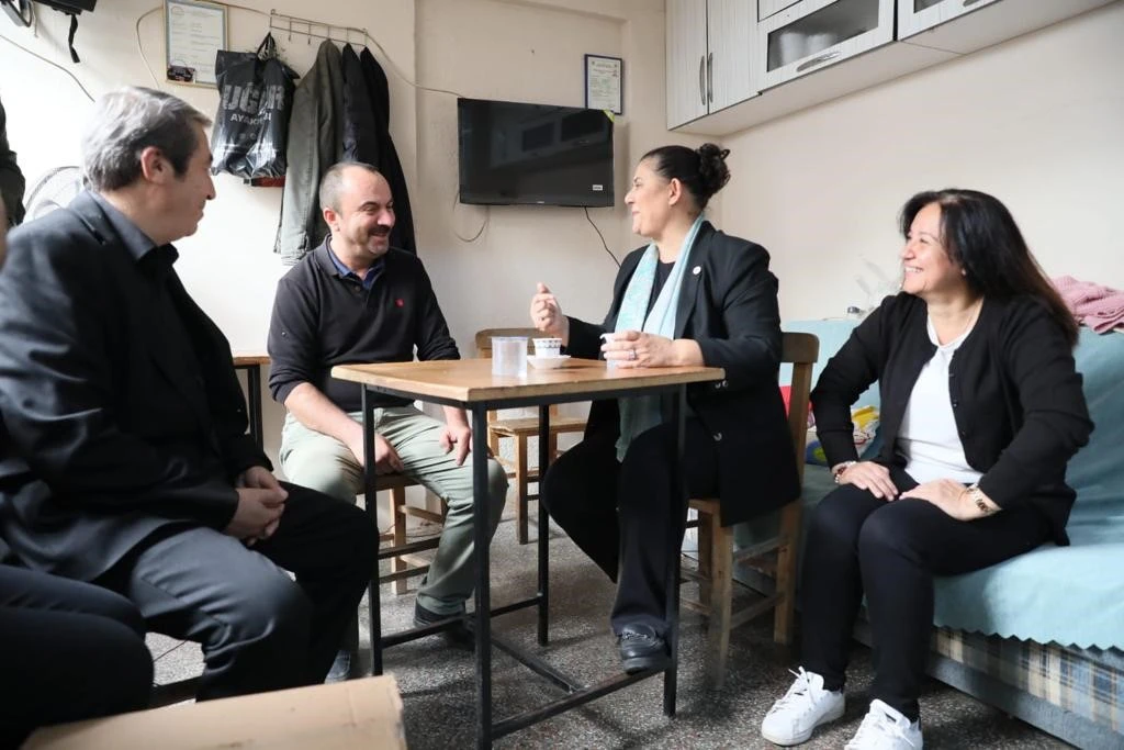 Köşklü vatandaşlar ve esnaf Çerçioğlu’na yoğun ilgi gösterdi