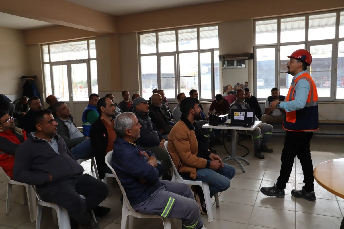 Nazilli Belediyesi personellerine Acil Durum Eğitimi verildi