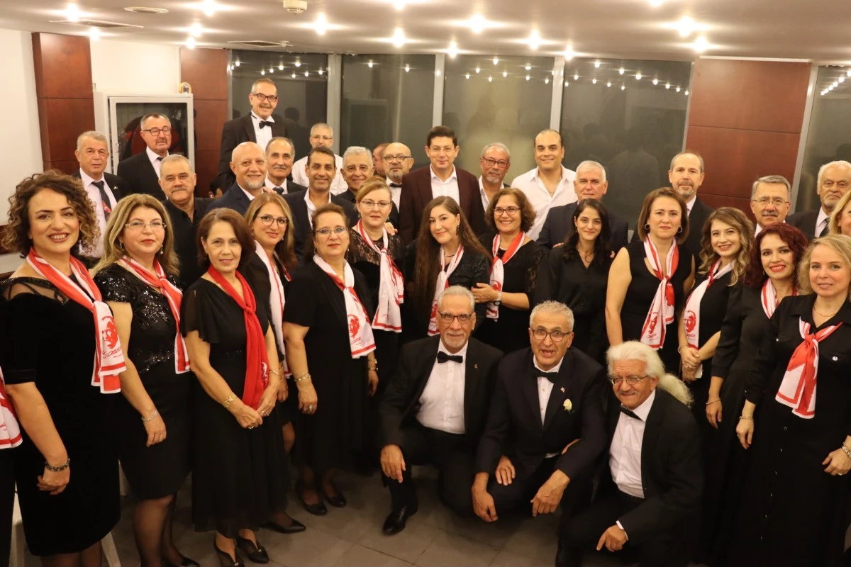 Nazilli'de Ata'ya saygı konseri düzenlendi