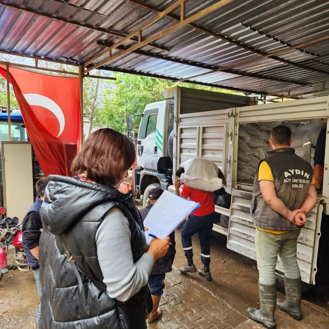 S&ouml;ke&rsquo;de sel mağdurlarına yem desteği