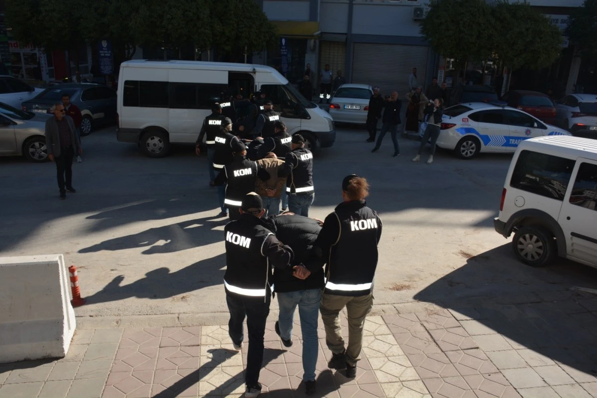 Söke’de göçmen kaçakçılığı operasyonu: 12 yakalama