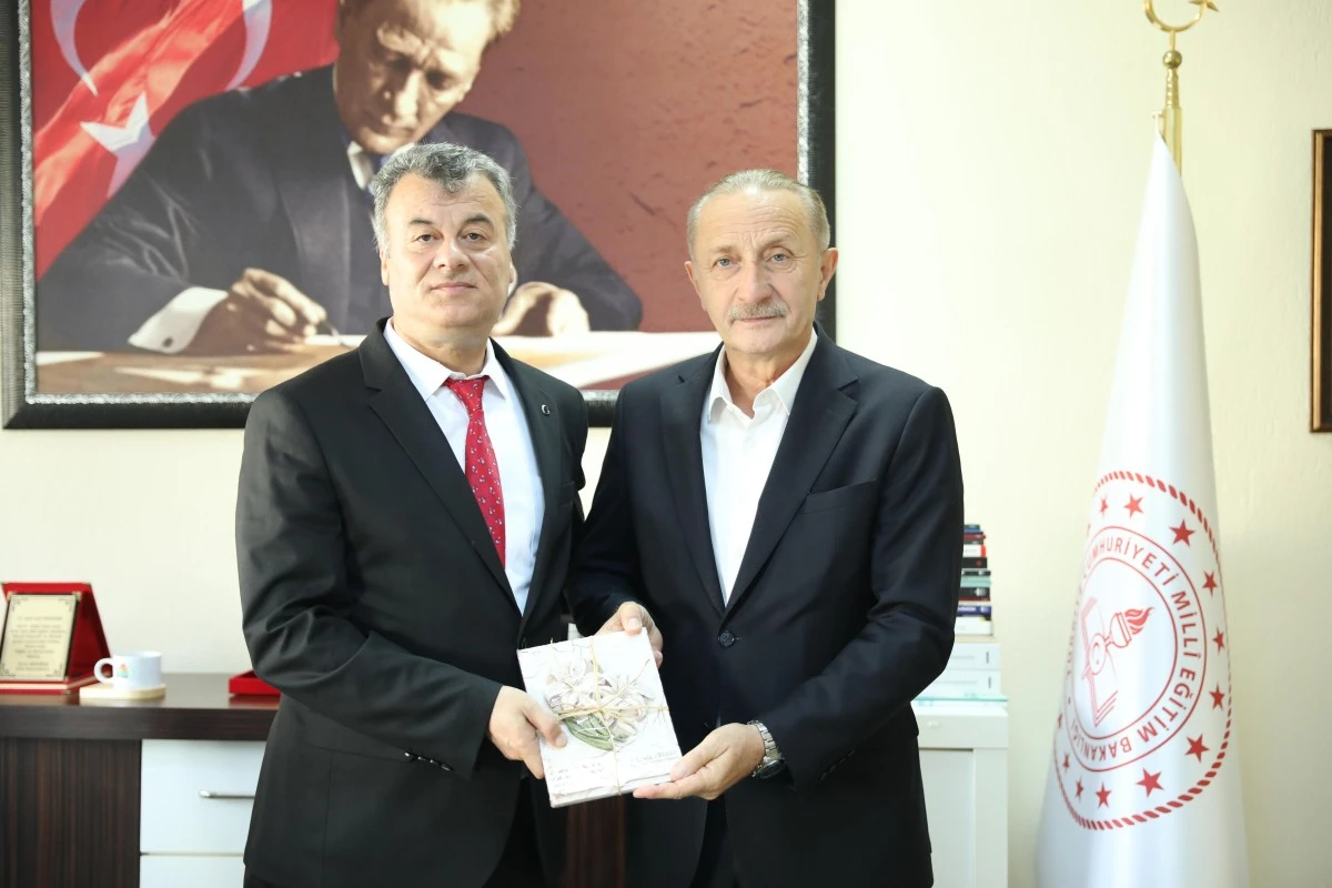 Başkan Atabay öğretmenleri unutmadı