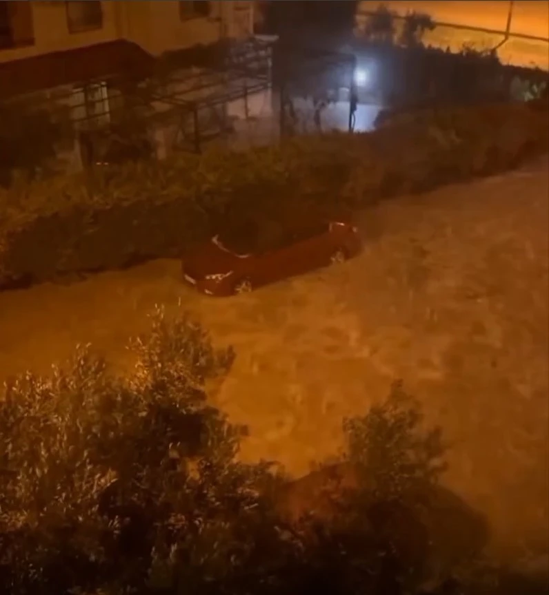 Didim’i şiddetli yağış vurdu