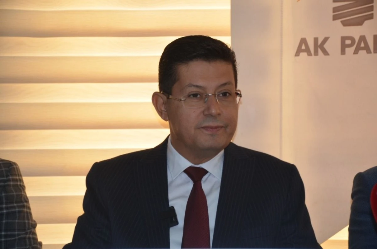 Kürşat Engin Özcan gövde gösterisi yaptı