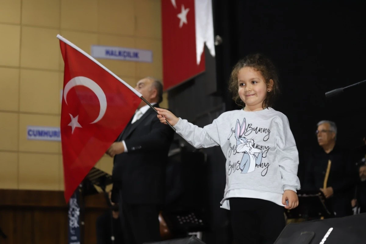 Çine, Atatürk'ü sevdiği türkülerle andı