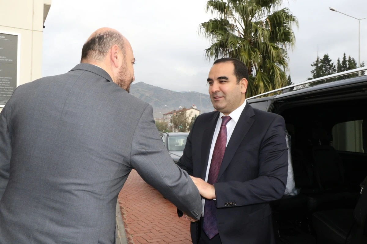 AYTO Başkanı Ülken, Tacikistan heyetini ağırladı
